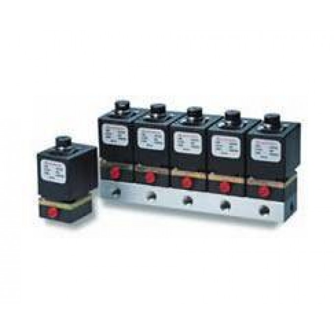 Тройной поворотный шарнирный коленчатый адаптер NORGREN Pneufit C C0H511018 354126